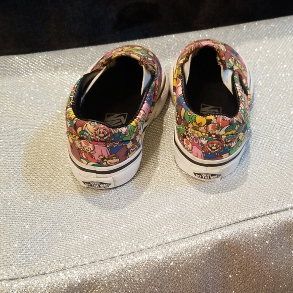 Vans Super Mario Nintendo Special Edition - Picture 2 of 5